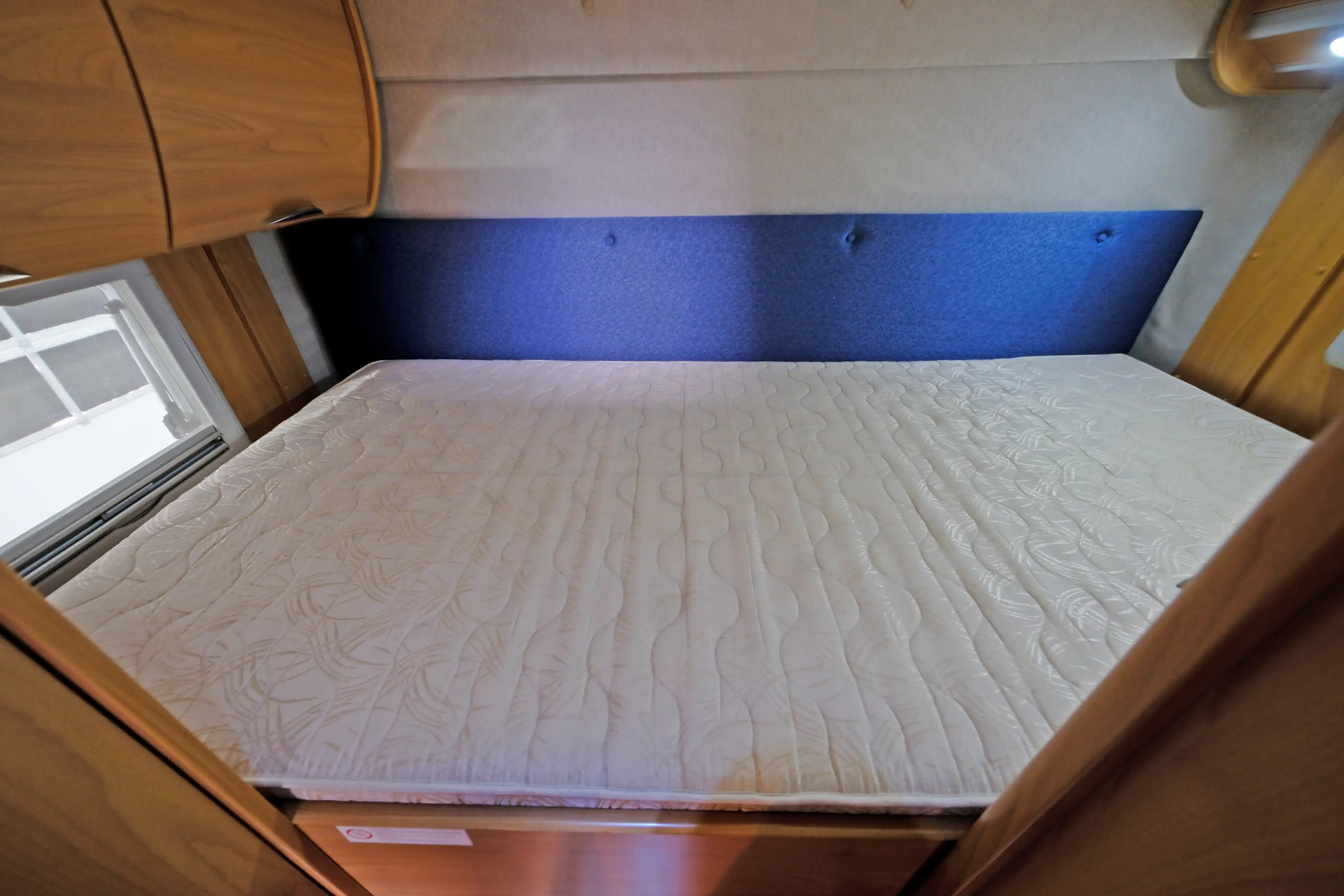 BUERSTNER I 640 Elegance